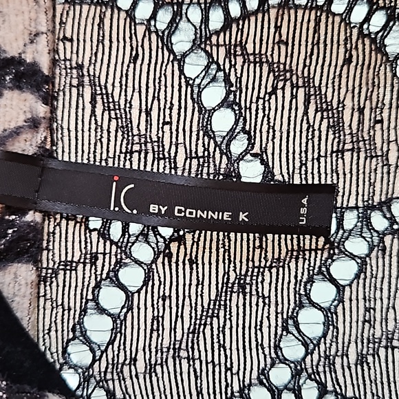 Tunic top - Picture 2 of 3